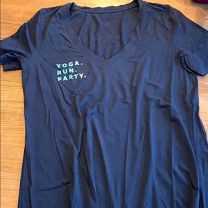 Rare Volunteer lululemon seawheeze v neck shirt